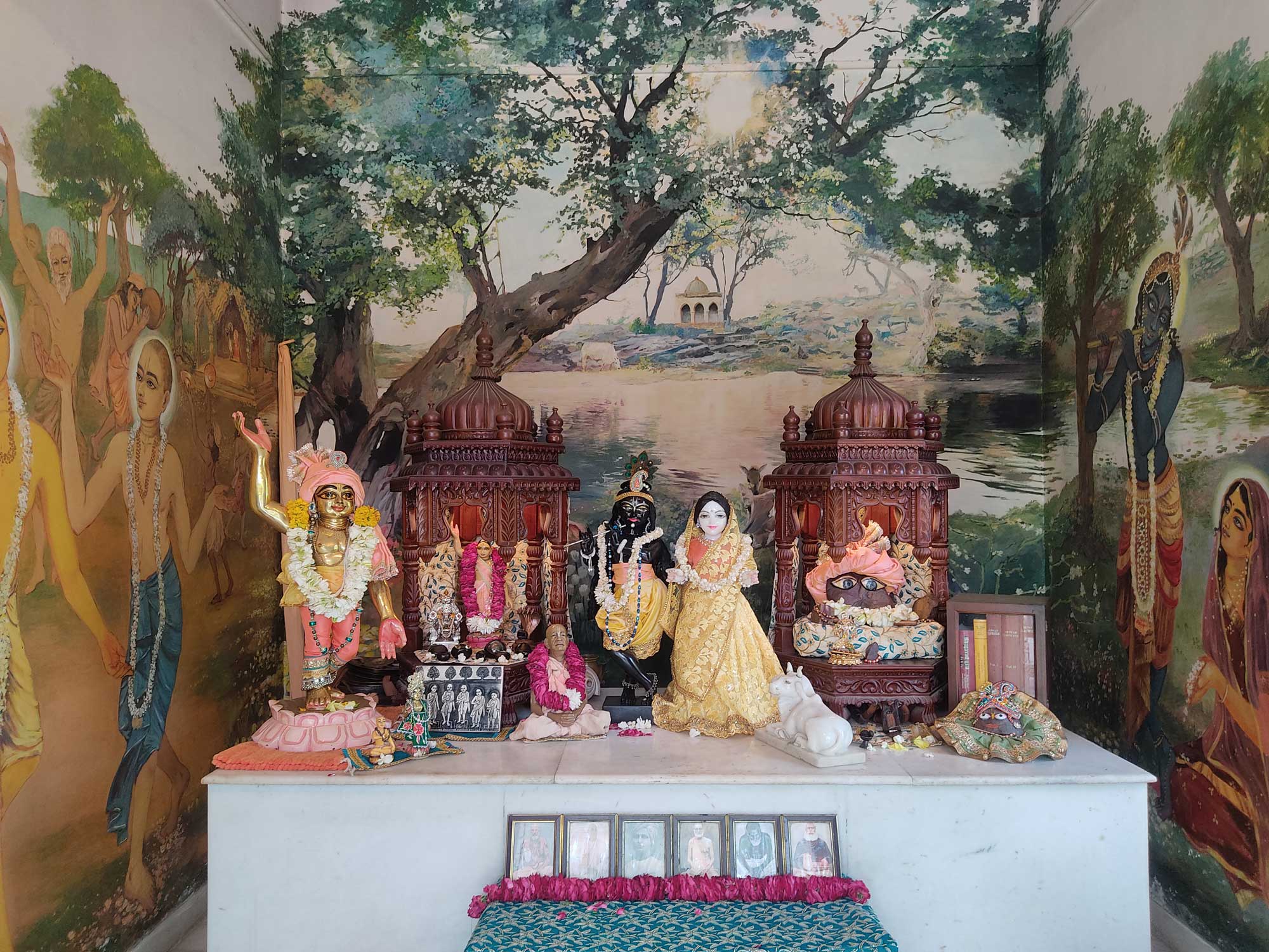 Summer Deity Darshan 2023 - Rupanuga Bhajan Ashram