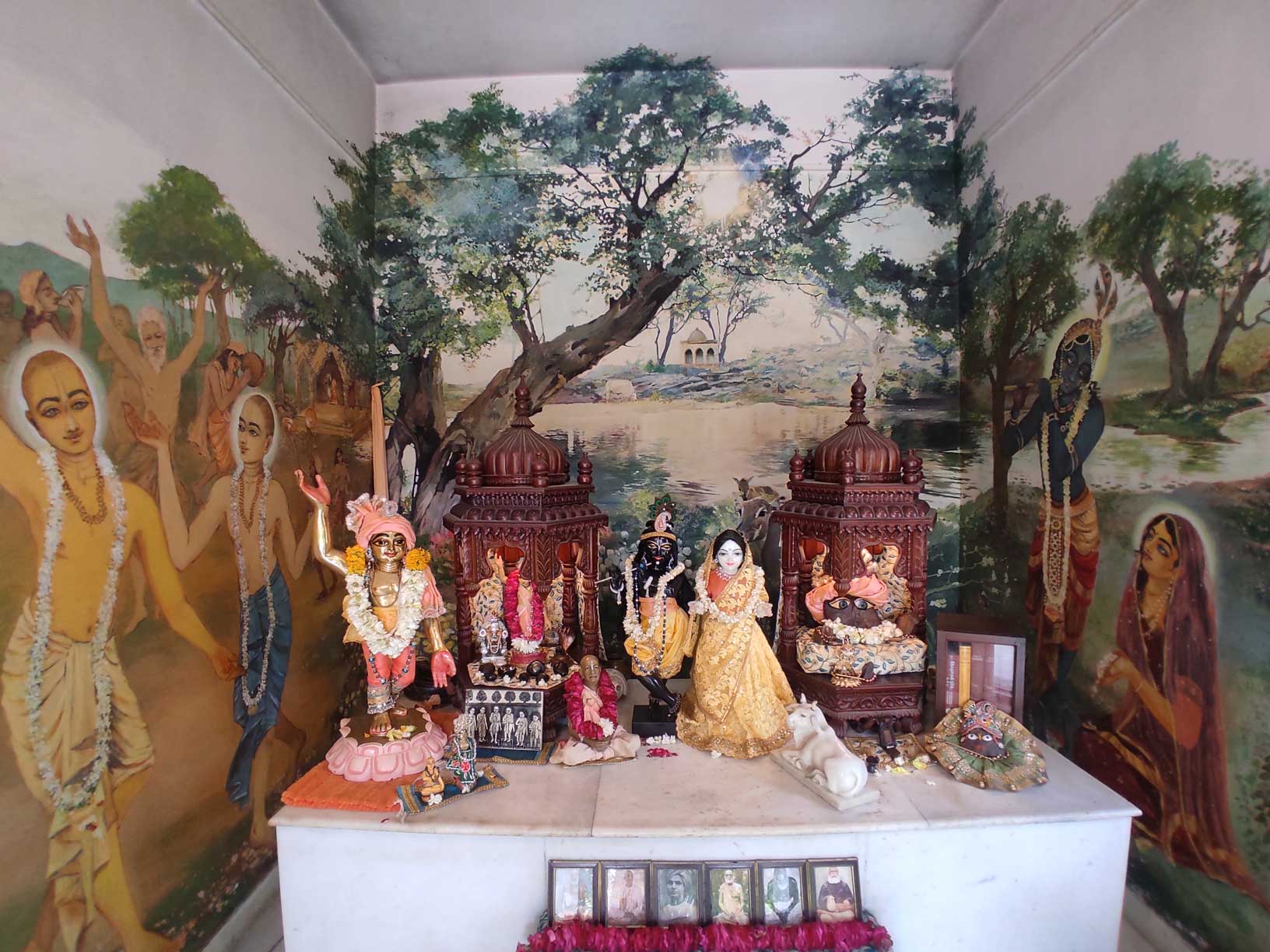 Summer Deity Darshan 2023 - Rupanuga Bhajan Ashram