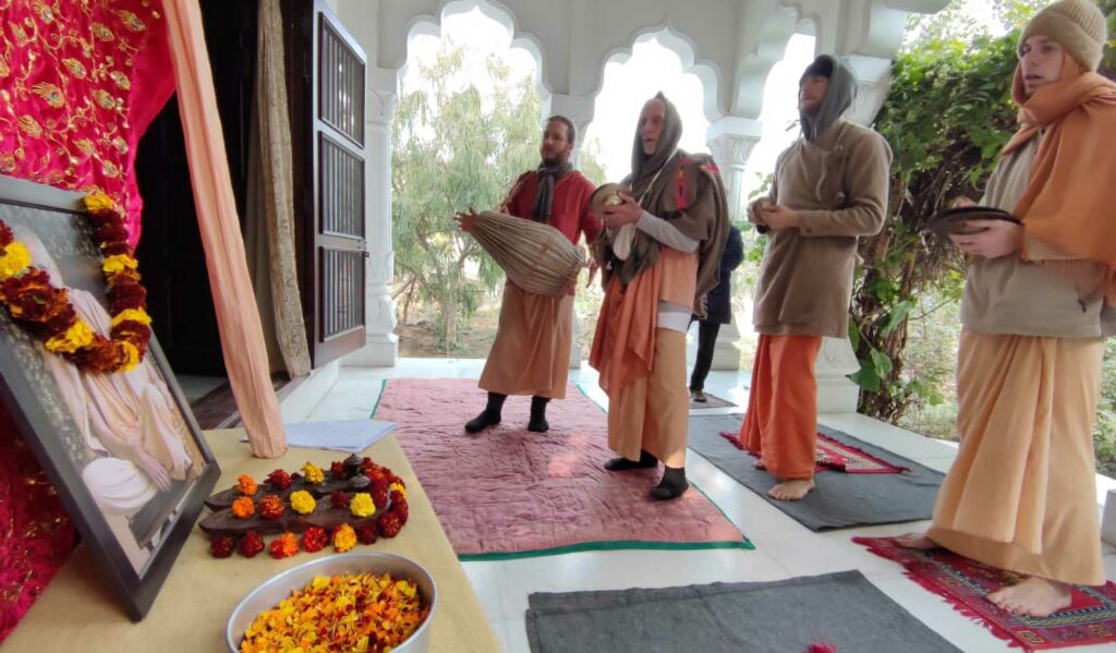 Śrīla Narasiṅgha Mahārāja's Disappearance Observance