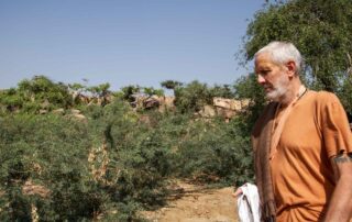 Pilgrimage with Swami Narasiṅgha – Part 8: Govardhana