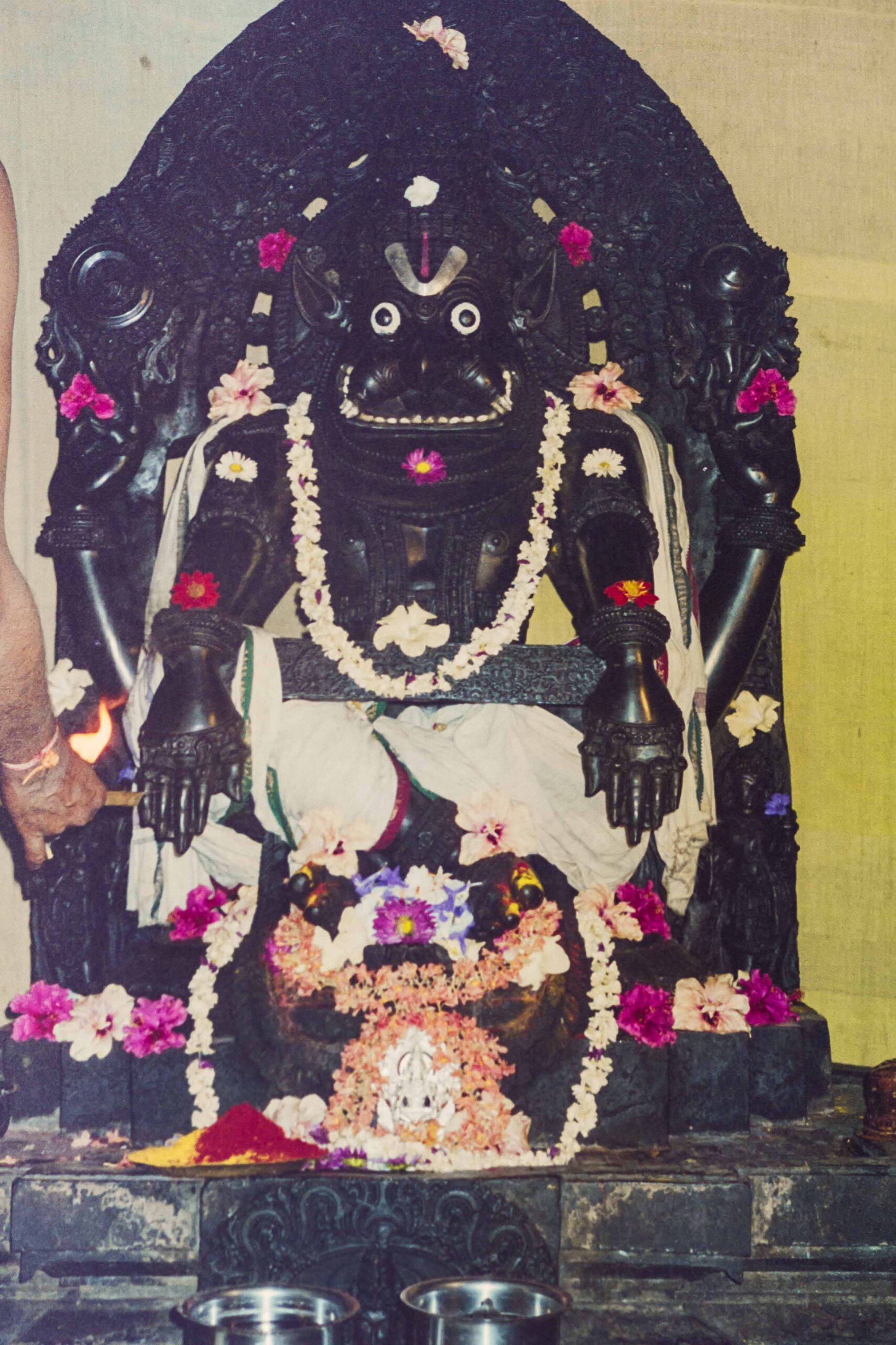 Swami Narasiṅgha and Śrī Narasiṁha 5 yoga narasimha belvadi 2 scaled